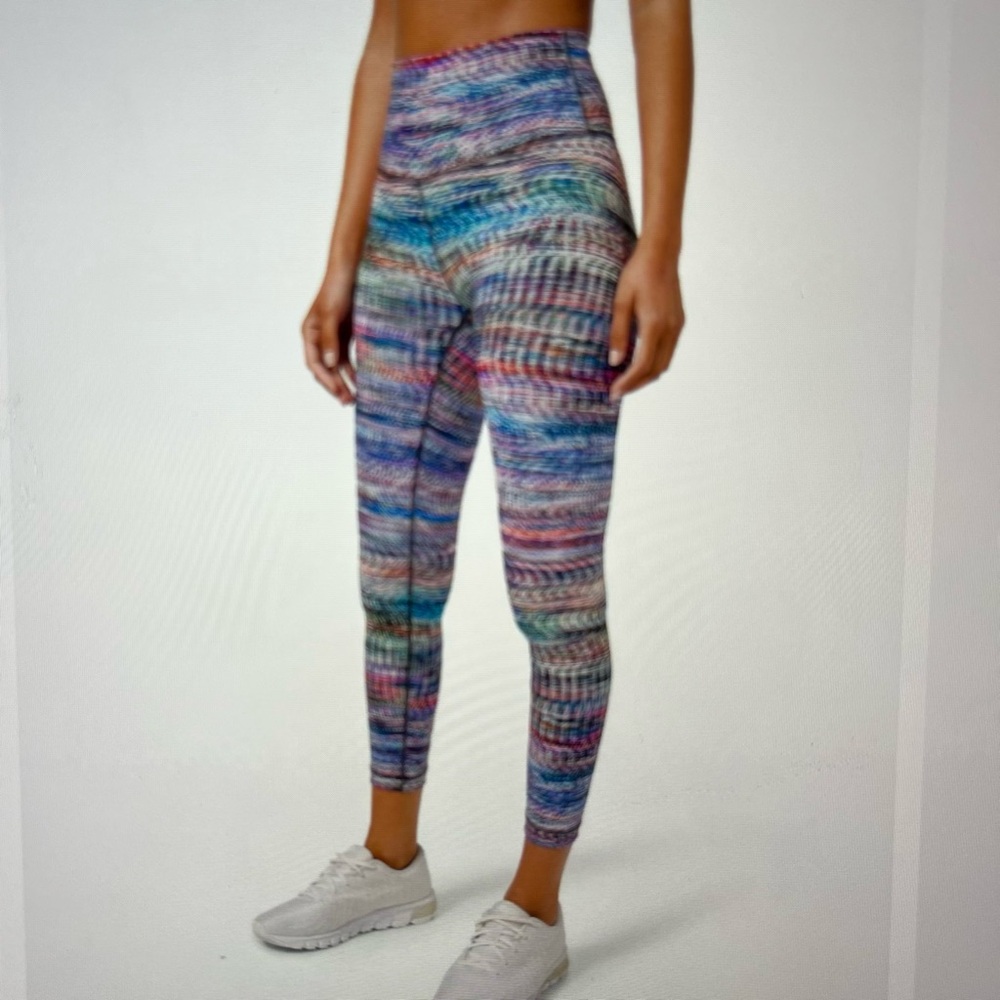Lululemon Wunder Train High-Rise Tight 25” Digital Oasis White Multi 
Size 4